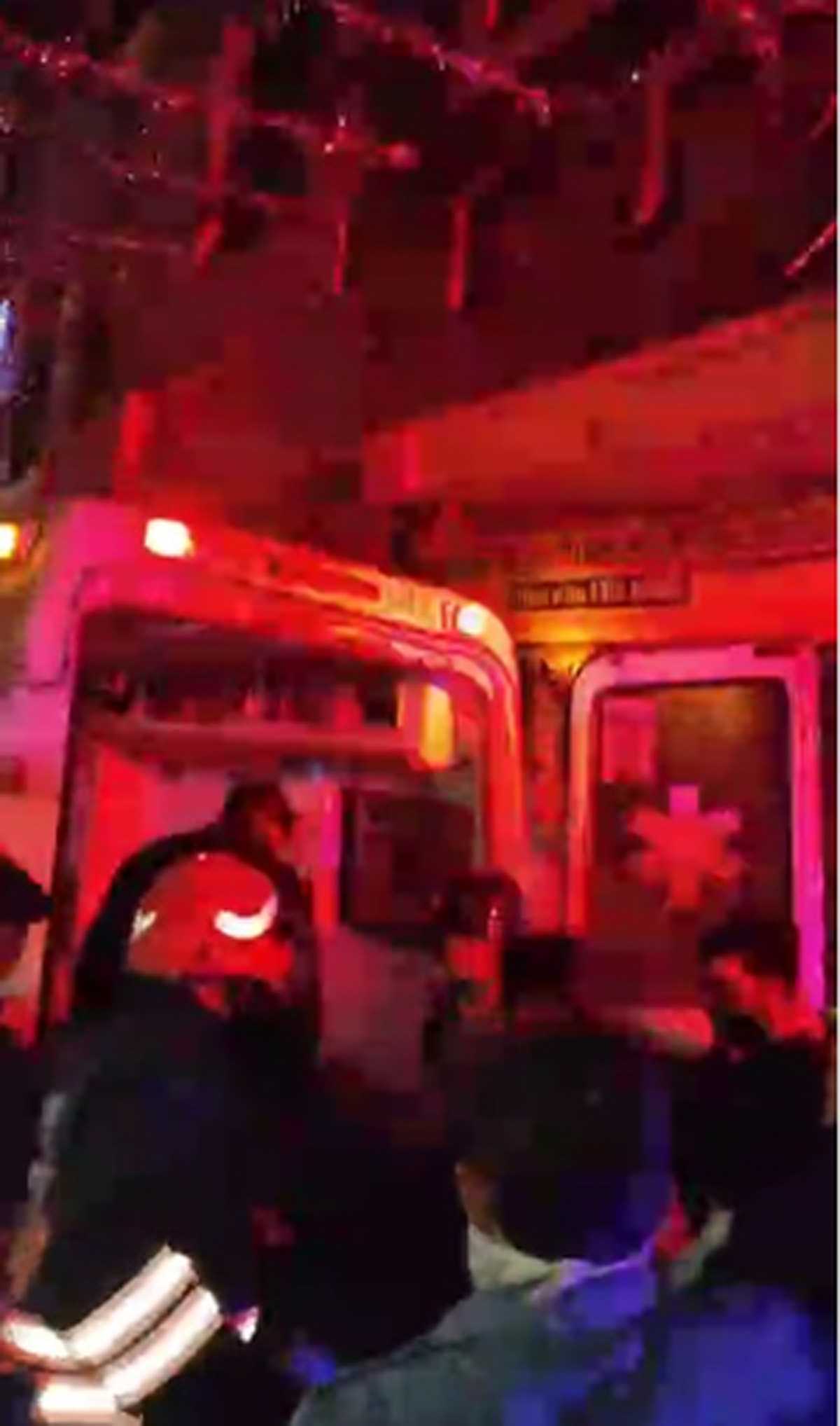 दिल्ली में इमारत में आग लगने से महिला की मौत, 26 को बचाया